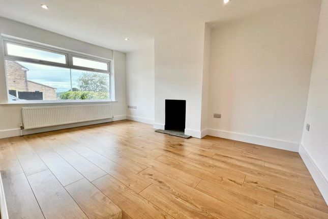 2, Carr Bridge Avenue, West Yorkshire photo 3
