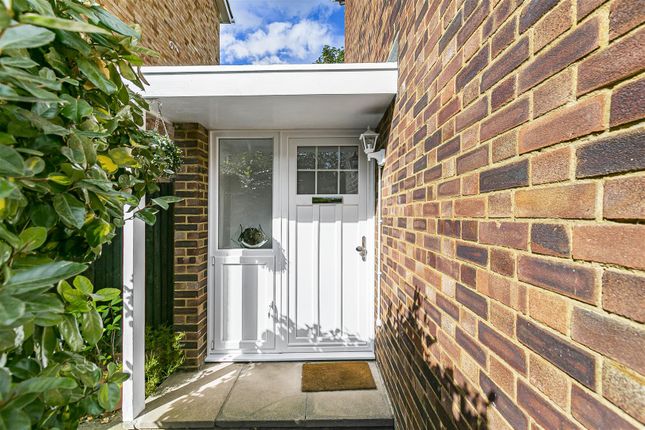 12, Willow Bank, Richmond photo 2