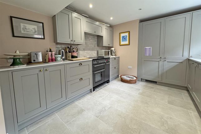 1 Redvers Cottages, Wheeler Lane, Godalming photo 3