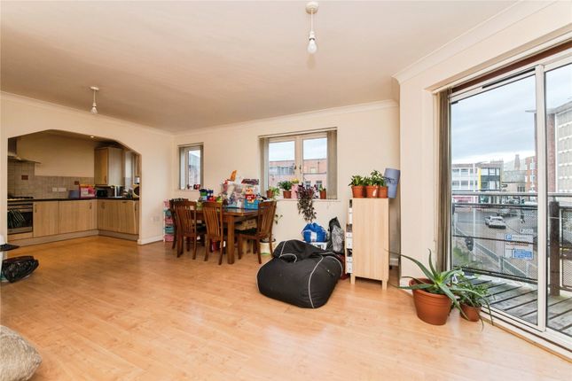 8 Augusta Court,, Market Street, Devon photo 3