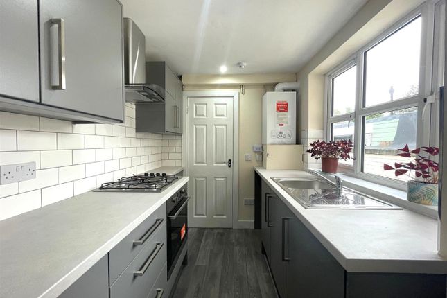 648, Manchester Road, Westhoughton photo 4
