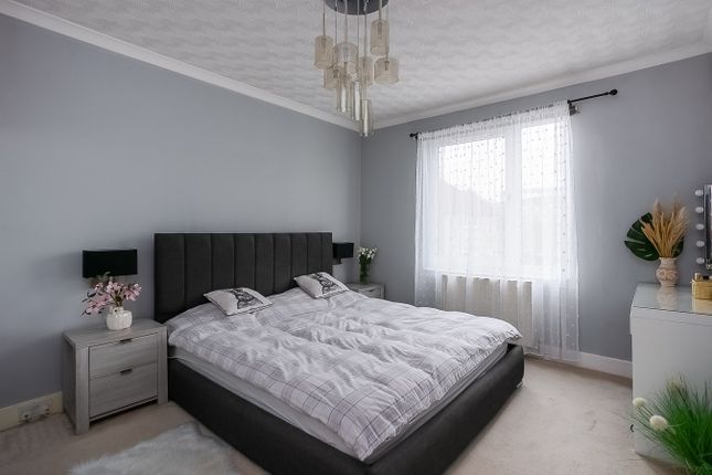 Flat for sale in Sighthill Drive, Sighthill, Edinburgh