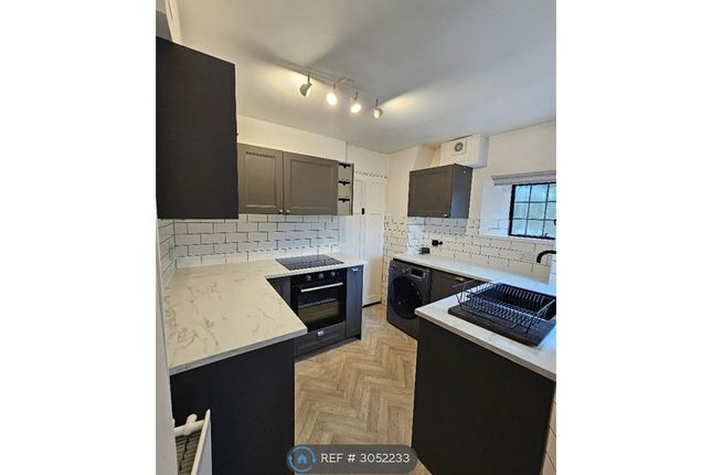 Moor Park Lane, Farnham photo 5