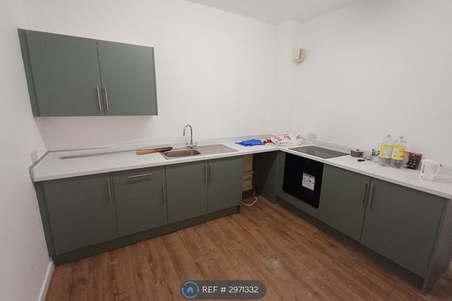 Flat, Church St, Abertillery photo 4