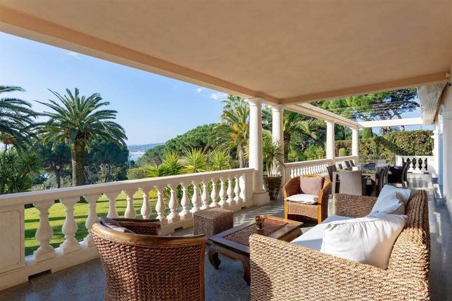 Villa for sale in Ramatuelle, Var, Provence-Alpes-Côte d`Azur, France