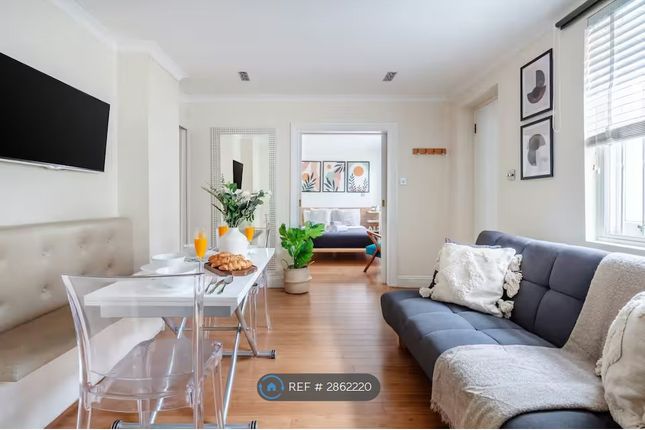 A Campden Hill Road, London photo 2