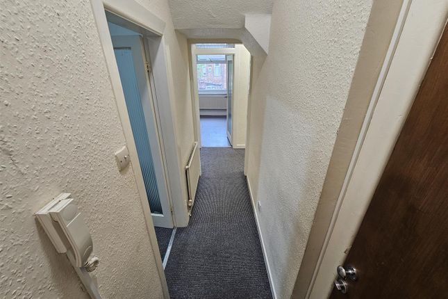 Flat 4, 31, Middleton Road, Manchester photo 2