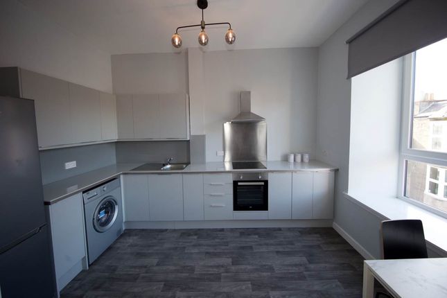 Thumbnail Flat to rent in Hilltown, Dundee