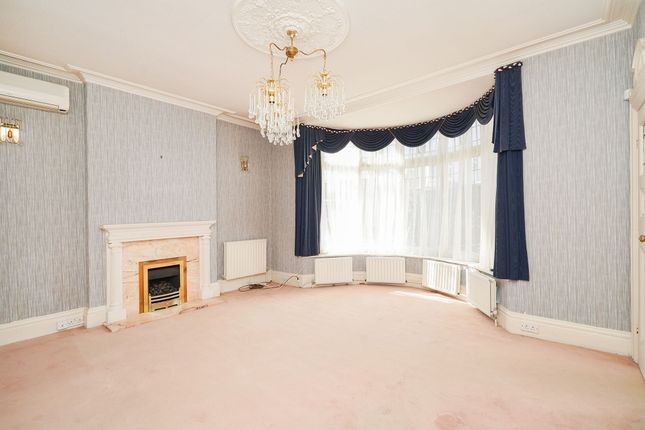 64 Dunkeld Road, Sheffield photo 3