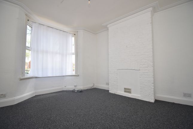 38, South Road, Erith photo 2