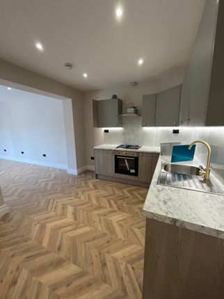 4 Fenton Road, London photo 3