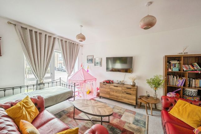 11, Winscar Road, South Yorkshire photo 2