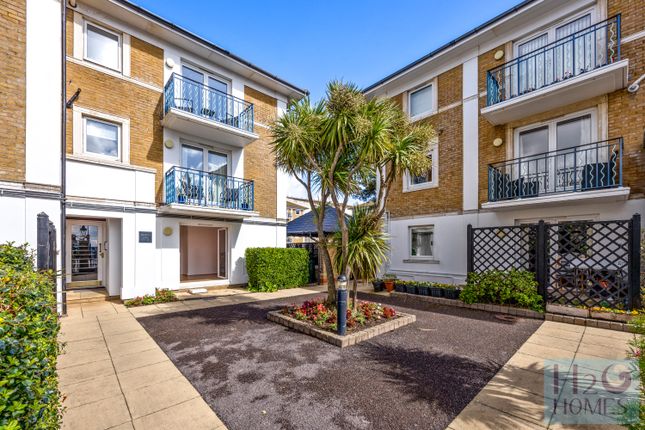 Hamilton Court 18-017