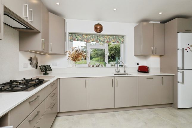44, Gorse Hill, Heathfield photo 4