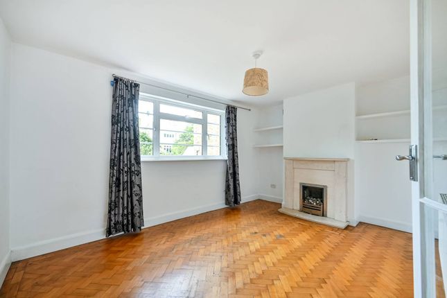 Flat for sale in Queens Road, Twickenham