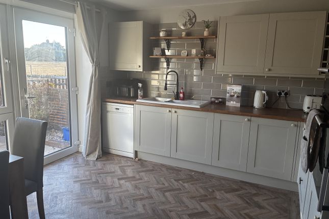 10, Lower Wells Close, Ditchingham photo 3
