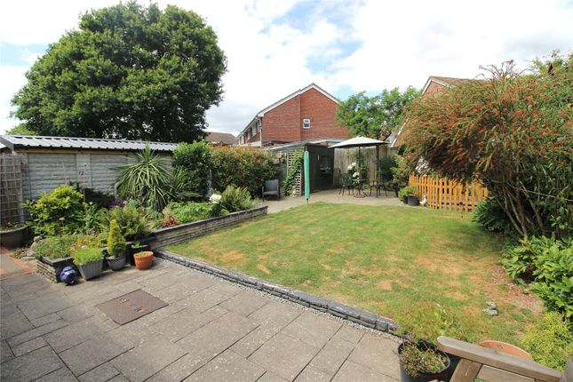 23, Winnington, Hampshire photo 4