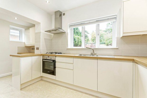 Bungalow to rent in Yarm Close, Leatherhead