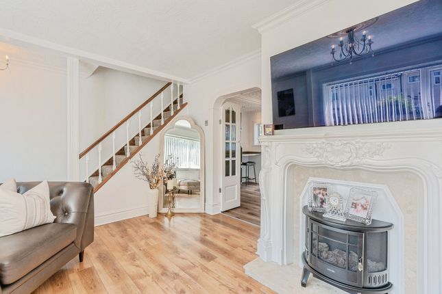 17, Thorn Grove, Lancashire photo 4