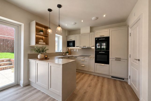 4-bed house on Plot 19 The Ivy,, Spring Hill, Maidenhead, £825,000