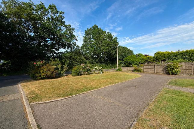 Joyden, 2, St Georges Close, Brentwood photo 3