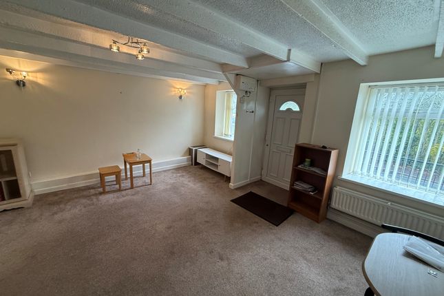 30, Ammanford photo 5