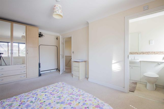 Earlshall Place, Milton Keynes photo 4