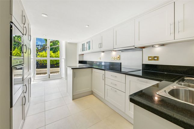 Flat 7, 50, Queen's Gate, London photo 3