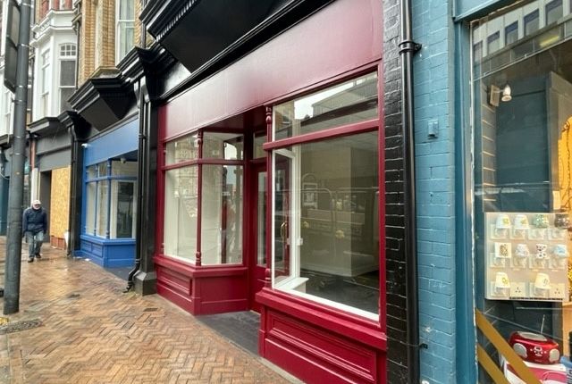 Retail premises to let in Skinner Street, Newport