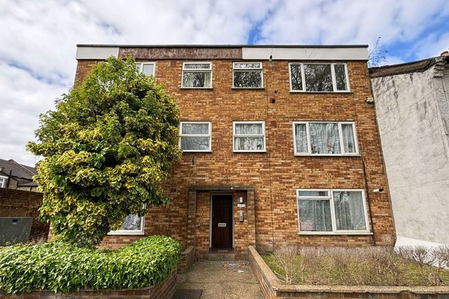 Thumbnail Flat for sale in Flat 5, 1 Southern Road, Plaistow, London