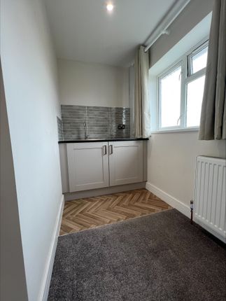 88, KIDDERMINSTER photo 4