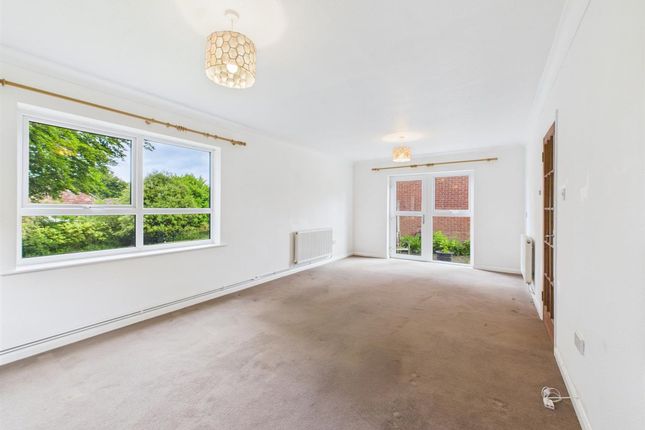 5, Warnes Close, Cromer, NR27 photo 2