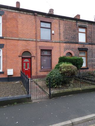 Terraced house to rent in Walshaw Road, Bury