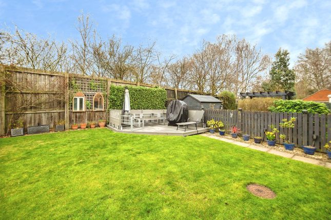 137, Kingfisher Drive, Wombwell Barnsley photo 3