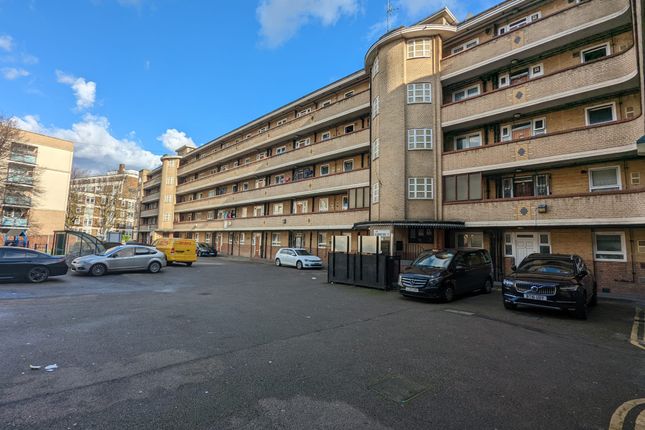 Flat for sale in Darling Row, London