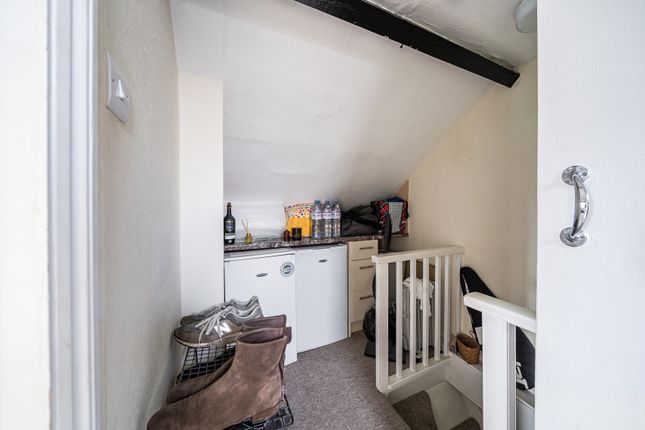 Flat 3, 7, Cleveland Place East, Bath photo 2