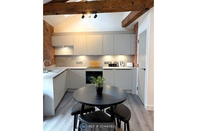 2-bed flat on Silvester House, Silvester St, Hull, £1,450/mo