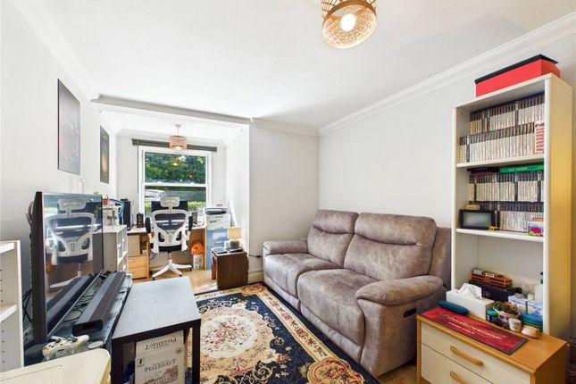 Flat 4, Simon House, 39, St. Marys Road, Suffolk photo 2