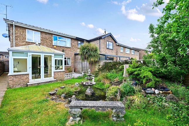 8, Aymer Drive, Surrey photo 3