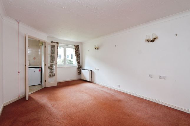 8, Ranulf Court, Sheffield photo 2