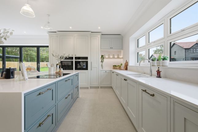The Sherwoods, Brentwood photo 3