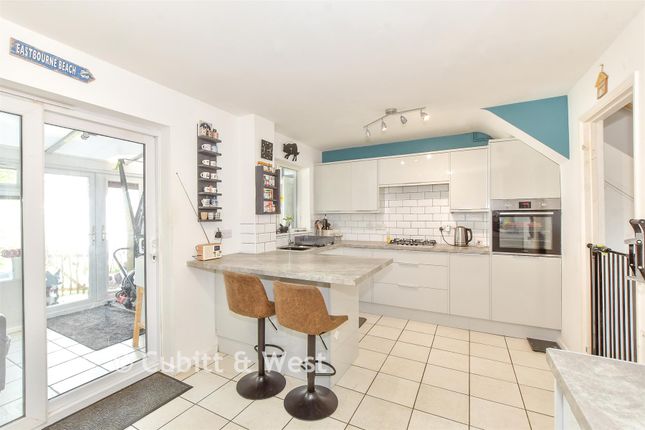 3-bed semi-detached on 3, Springfield Close, Chichester, £375,000
