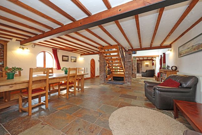 Swallowcroft Barn, Newcastle photo 4