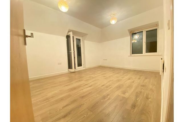 -, ROLAND HOUSE, MAIDSTONE photo 4