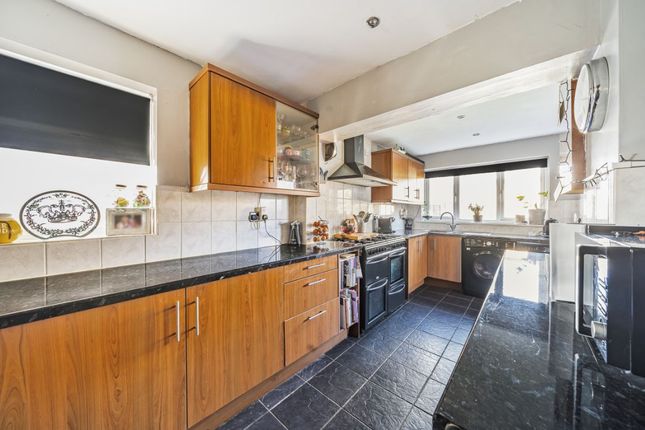 Semi-detached house for sale in Burleigh Place, Oakley, Bedford