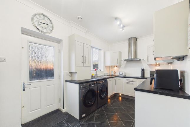 6, Wold Road, Hull photo 4