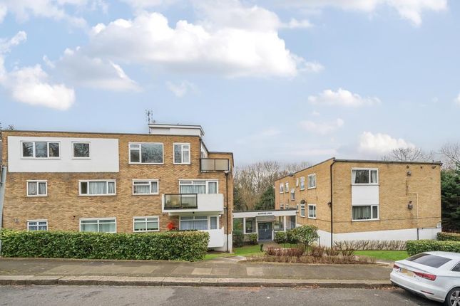 Flat for sale in The Rise, Mill Hill