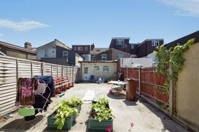13, Cottenham Road, Walthamstow photo 4