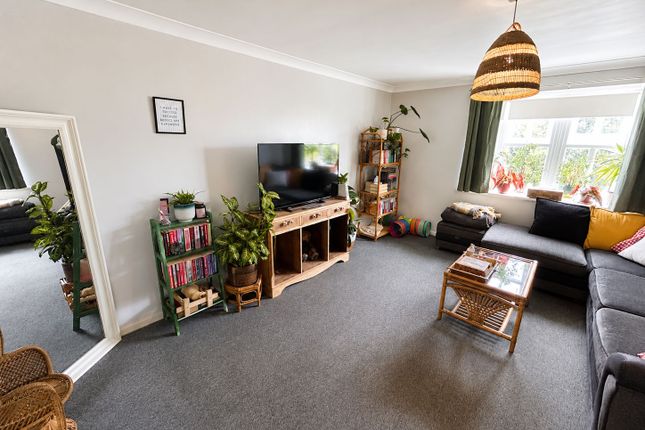 9, Kielder Close, Newcastle upon Tyne photo 3