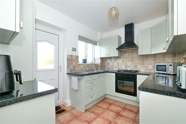51, Central Avenue, Shipley photo 3